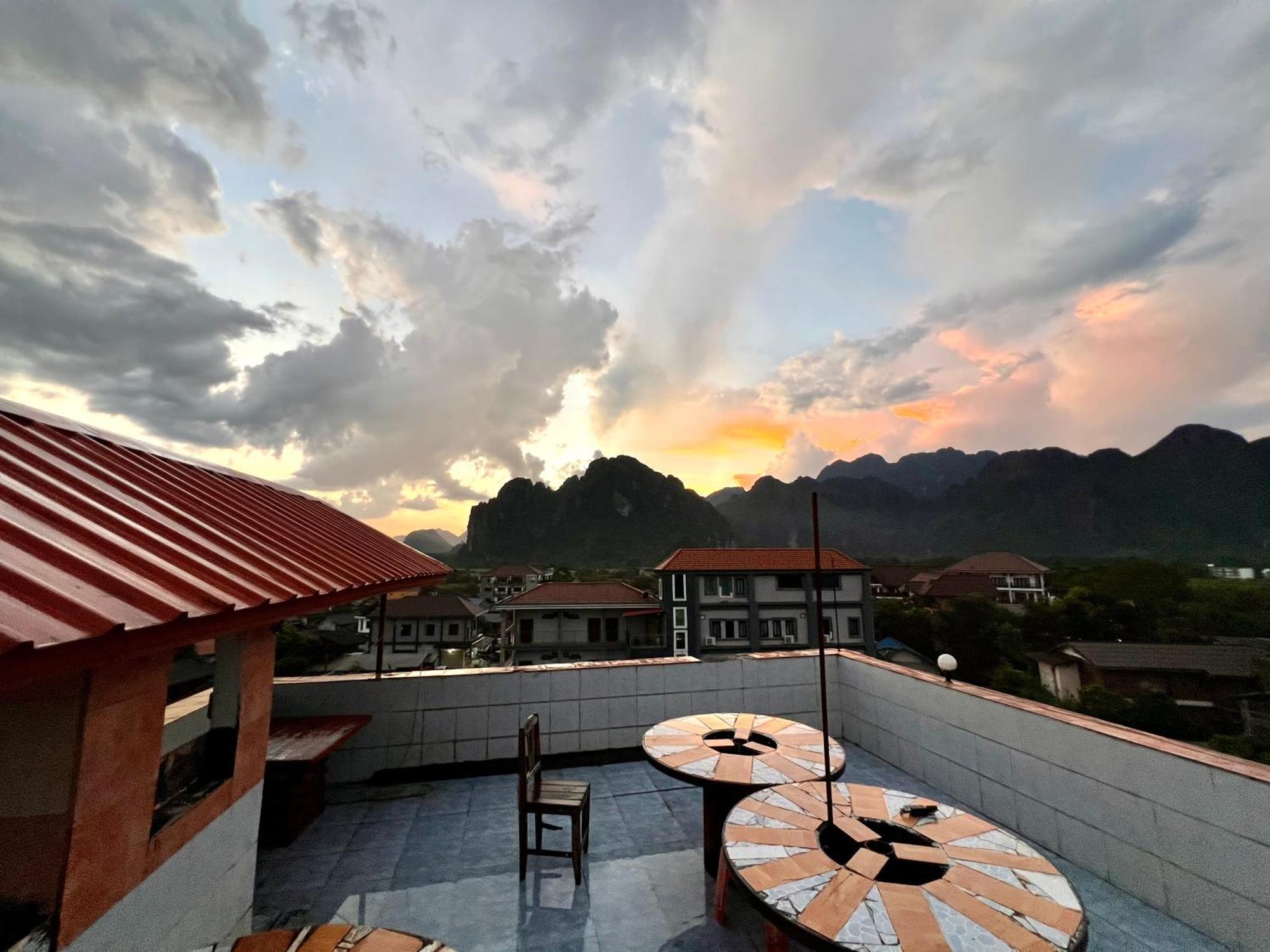 Easy Go Backpacker Hostel Vang Vieng Exteriér fotografie