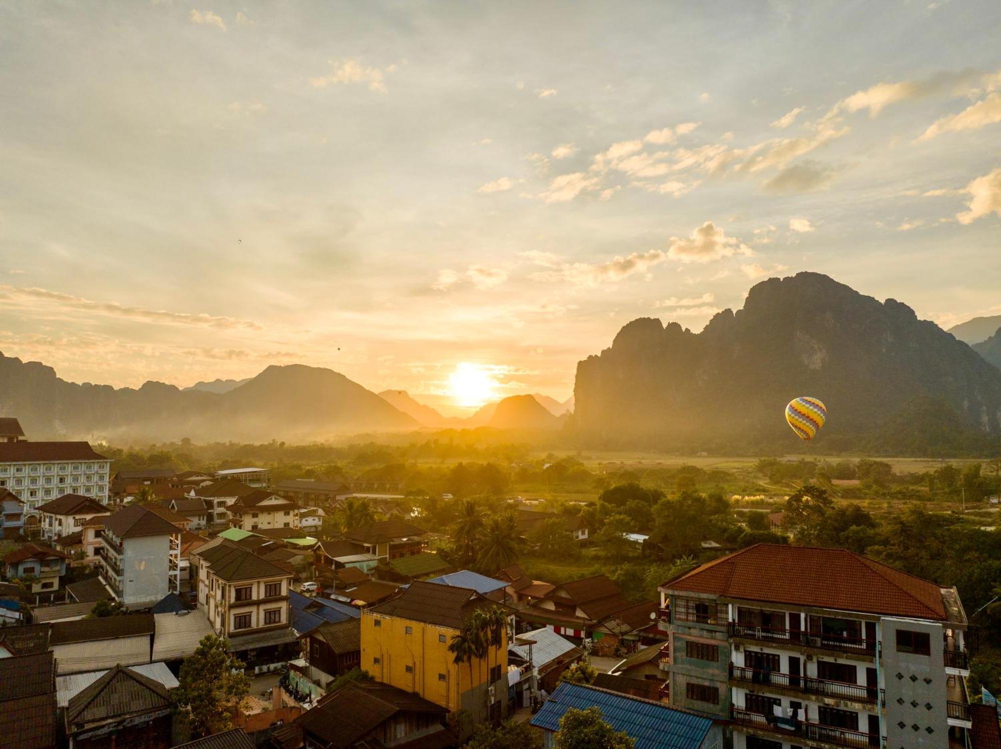 Easy Go Backpacker Hostel Vang Vieng Exteriér fotografie